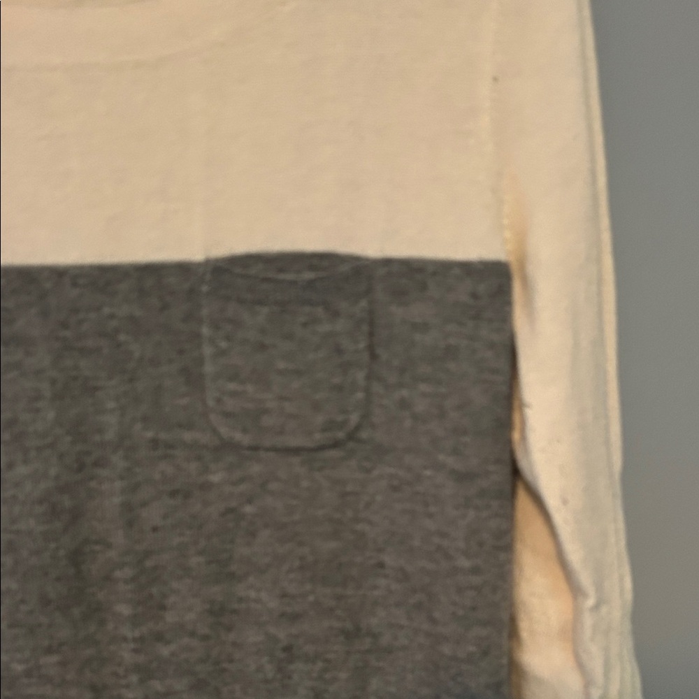 GAP Cream and Gray Crew Neck Sweater - Picture 2 of 4
